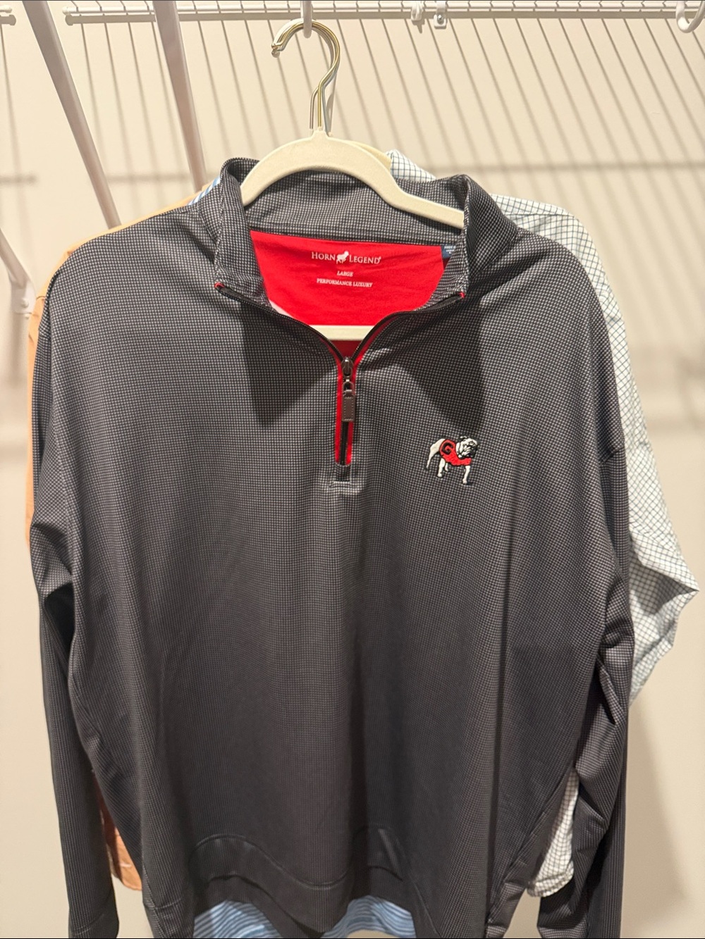 Men's Georgia Bulldogs Black Quarter-Zip Pullover with Red Trim